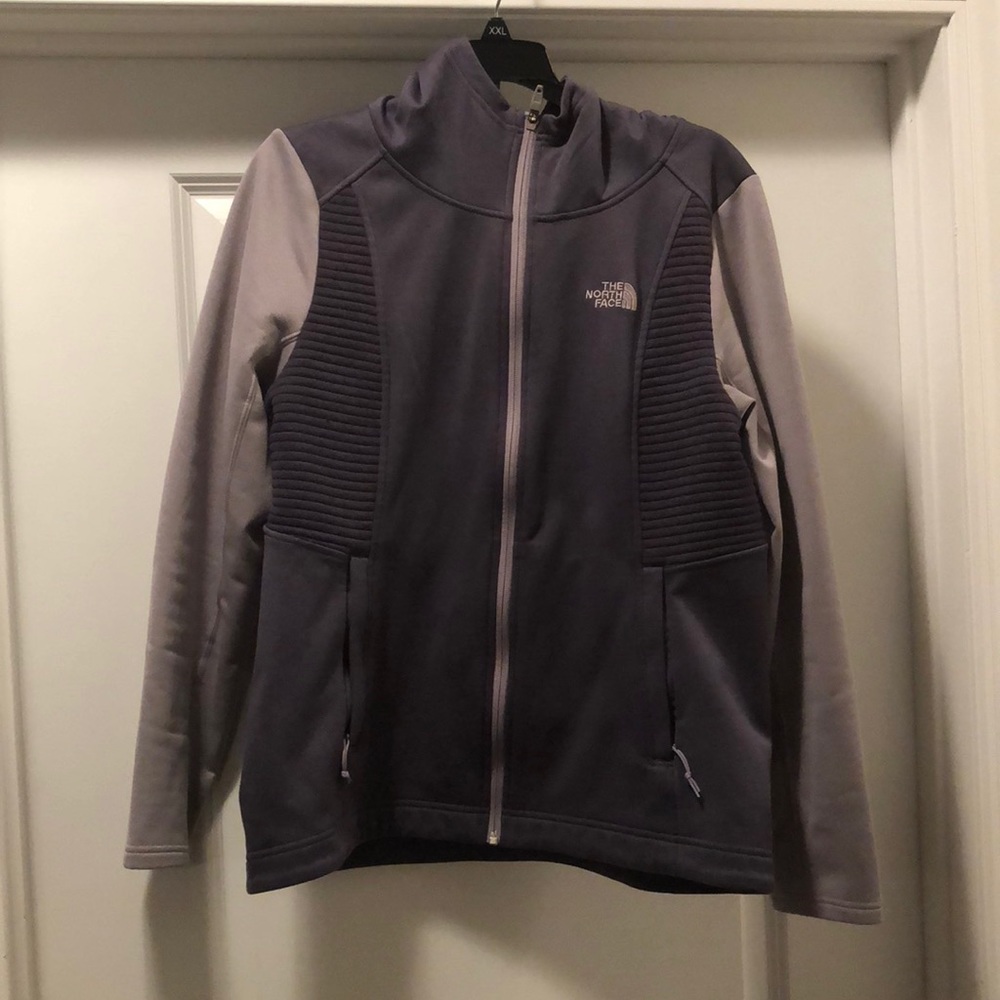 Women’s North Face jacket EUC